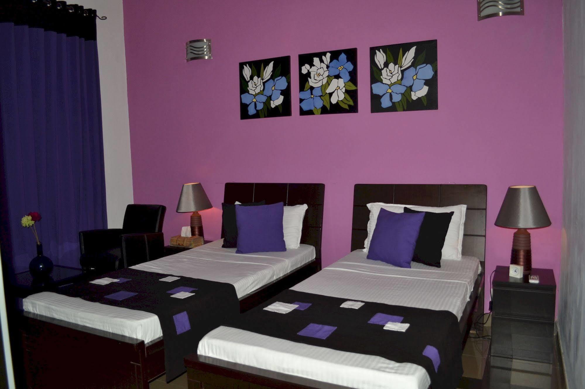 Oyo 437 Amali Residence Nugegoda Buitenkant foto
