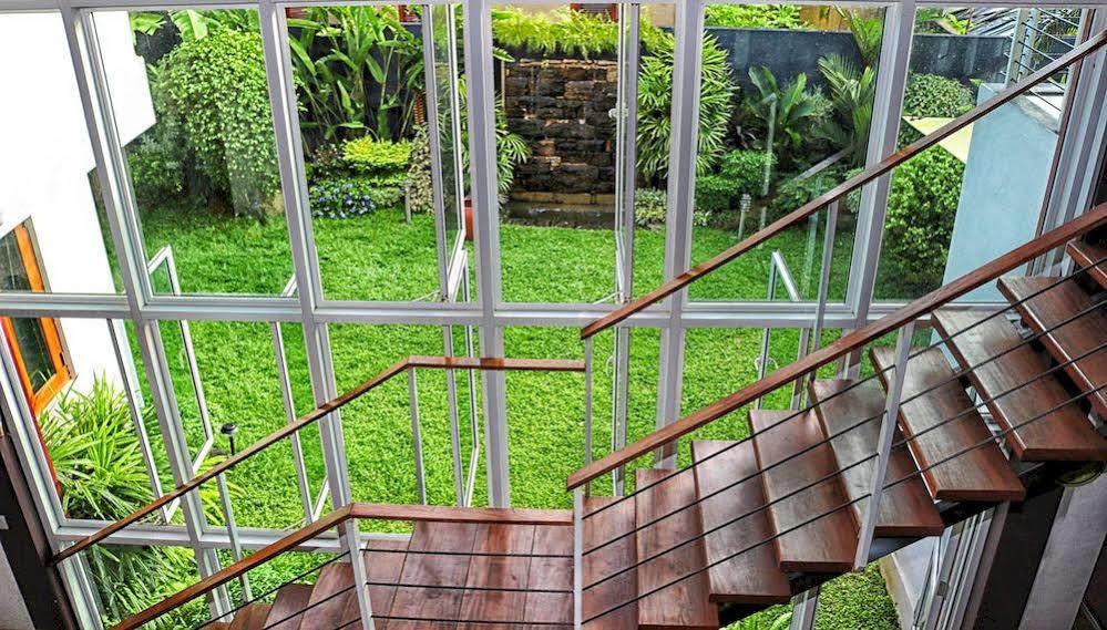 Oyo 437 Amali Residence Nugegoda Buitenkant foto