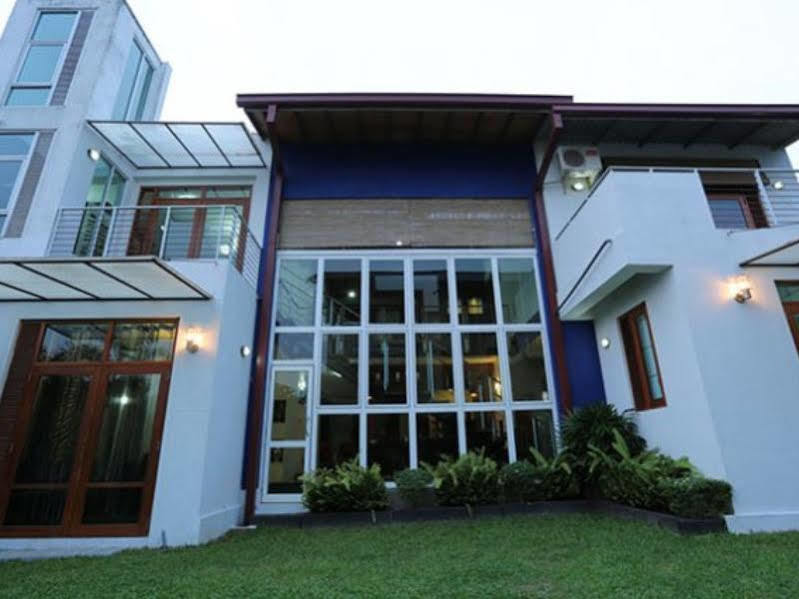 Oyo 437 Amali Residence Nugegoda Buitenkant foto