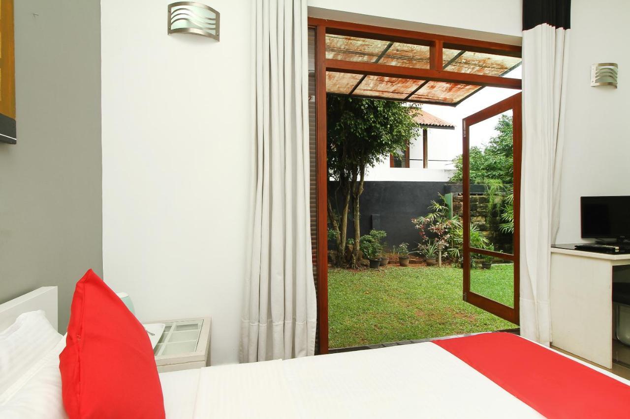 Oyo 437 Amali Residence Nugegoda Buitenkant foto
